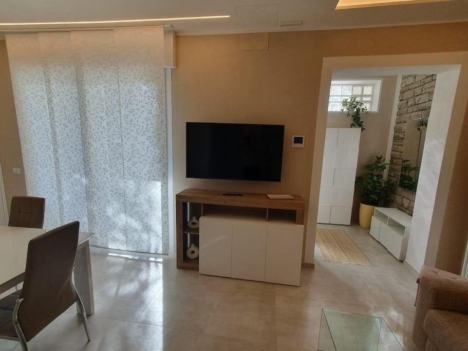 Lecci Al Mare Apartment San Vincenzo Ngoại thất bức ảnh