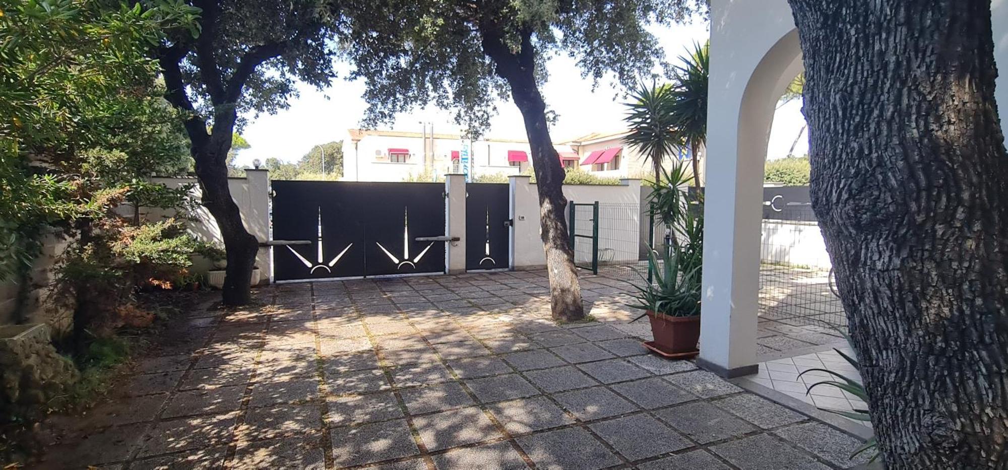 Lecci Al Mare Apartment San Vincenzo Ngoại thất bức ảnh